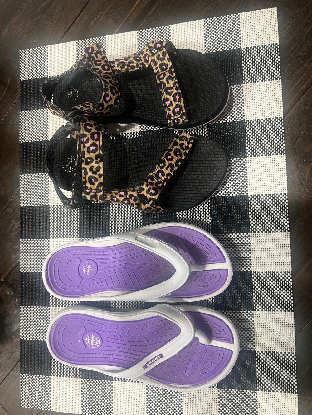 Sporto Leopard Print Strappy Sandals & Purple White Flip Flops